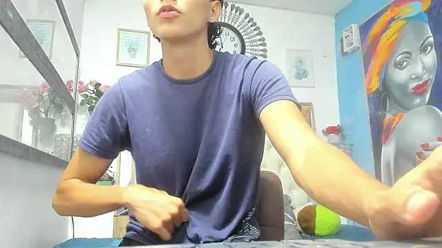 Snapshot of heiker_ chatting on 03/03/25, 02:47 heiker  online show from 03/03/25, 02:47