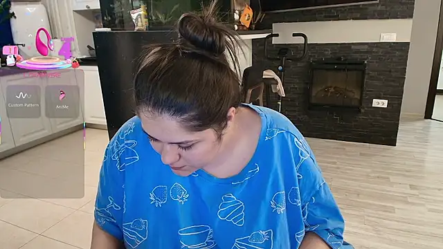 Layla- online show from 03/04/26, 12:11