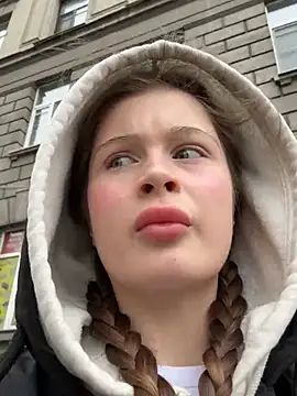 Snapshot of melicious_ chatting on 03/03/25, 09:00 melicious online show from 03/03/25, 09:00