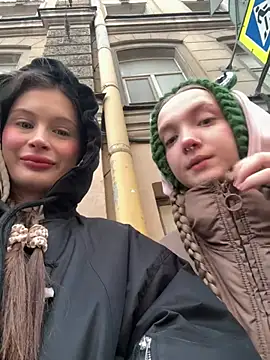 Snapshot of melicious_ chatting on 03/15/25, 03:37 melicious online show from 03/15/25, 03:37