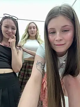 Snapshot of melicious_ chatting on 04/04/26, 06:44 melicious online show from 04/04/26, 06:44