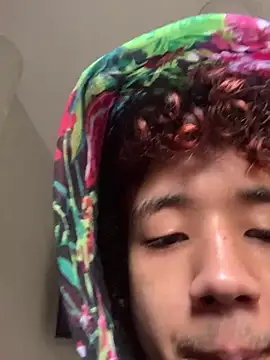 Snapshot of chillcol chatting on 03/21/25, 10:39 chillcol online show from 03/21/25, 10:39