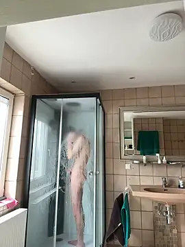 xy monkeyBigCock online show from 03/15/25, 10:24