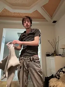 xy monkeyBigCock online show from 04/16/26, 11:18