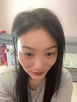Snapshot of pangtouyubb chatting on 05/30/26, 04:42 pangtouyubb online show from 05/30/26, 04:42