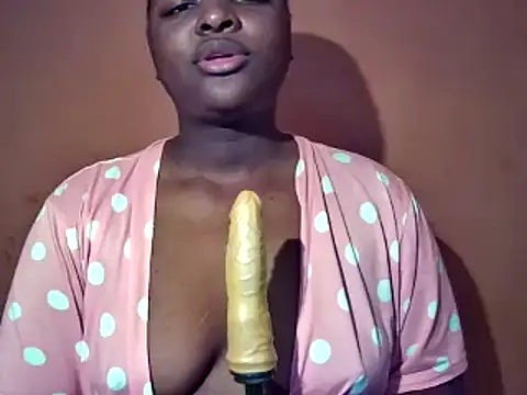 Snapshot of sexyhips2001 chatting on 10/15/25, 05:40 sexyhips2001 online show from 10/15/25, 05:40