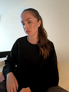 Beverly Hilll online show from 09/19/25, 01:12