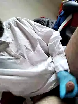 Snapshot of latexgloveloris chatting on 03/11/25, 02:18 latexgloveloris online show from 03/11/25, 02:18