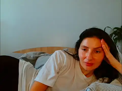 Snapshot of Irina9793 chatting on 03/12/26, 10:21 Irina9793 online show from 03/12/26, 10:21