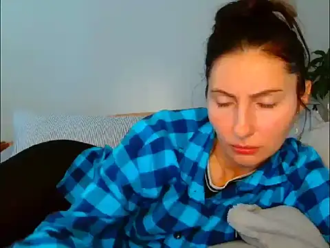 Snapshot of Irina9793 chatting on 04/02/26, 08:56 Irina9793 online show from 04/02/26, 08:56