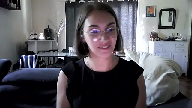 Snapshot of _little_blake chatting on 06/17/26, 11:12 little blake online show from 06/17/26, 11:12