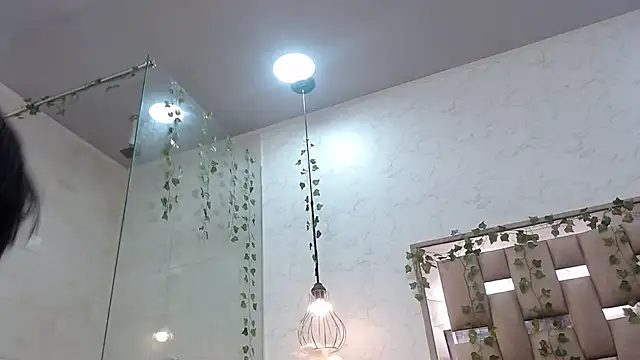 Aria and orien online show from 03/04/25, 02:10