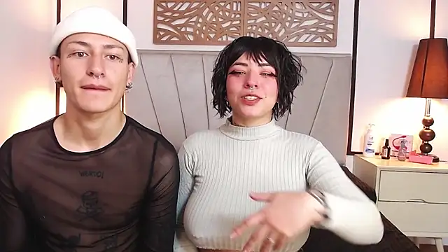 Aria and orien online show from 03/09/25, 10:52