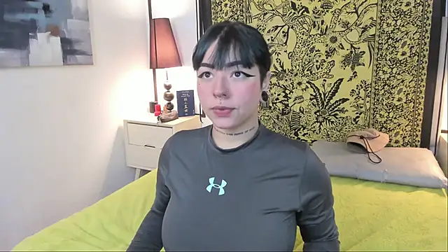 Aria and orien online show from 11/28/25, 11:24