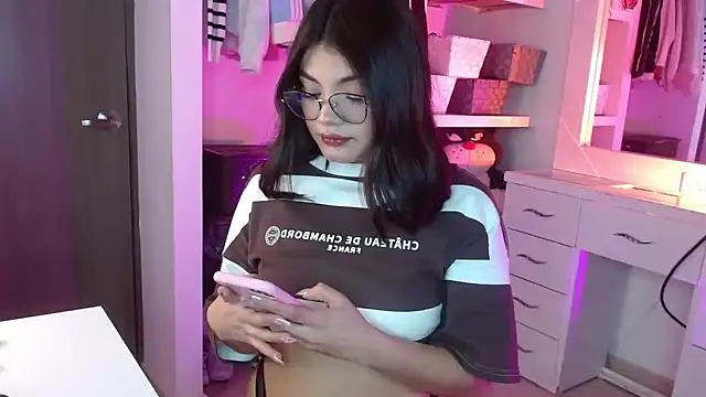  Camilaaa  online show from 09/24/25, 12:52