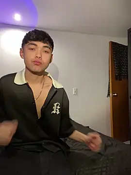 Snapshot of soul_teen chatting on 09/13/25, 12:32 soul teen online show from 09/13/25, 12:32