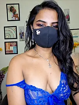 Snapshot of Noor-Bold chatting on 12/18/25, 03:07 Noor-Bold online show from 12/18/25, 03:07