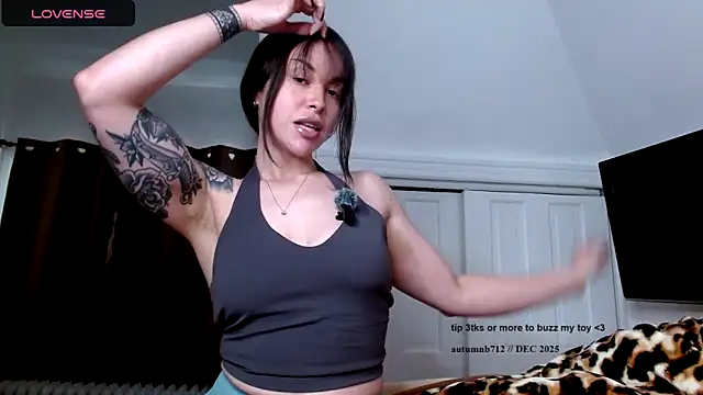 autumnb712 online show from 12/14/25, 03:28