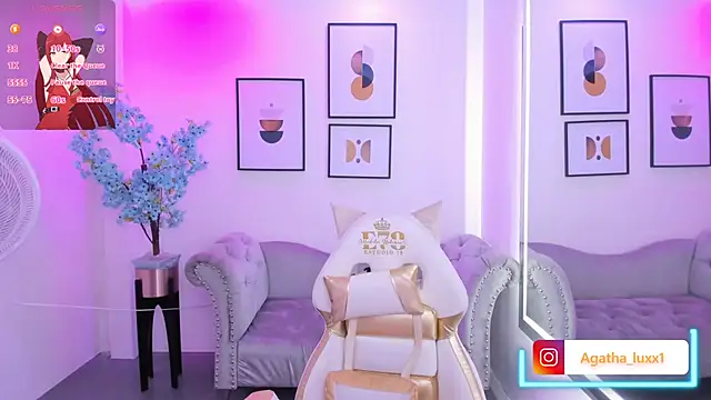 Agatha luxx online show from 09/19/25, 12:39