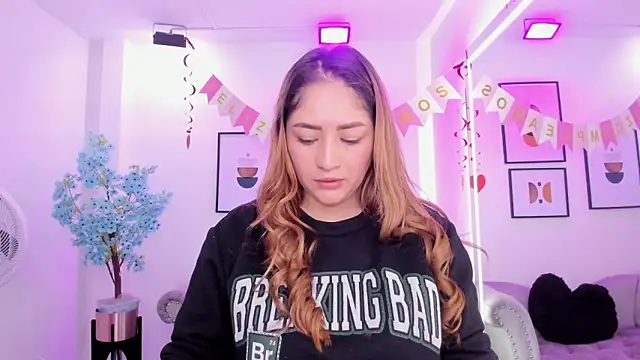 Agatha luxx online show from 10/24/25, 12:34