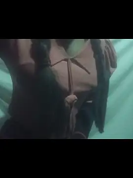 Snapshot of Emma10th chatting on 11/25/25, 04:18 Emma10th online show from 11/25/25, 04:18