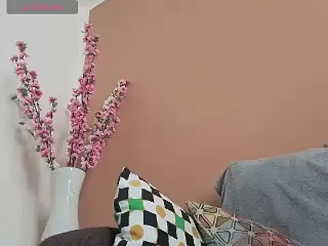 Snapshot of Melody73 chatting on 11/21/25, 10:58 Melody73 online show from 11/21/25, 10:58