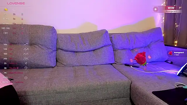 dinky  emily online show from 03/13/25, 02:33