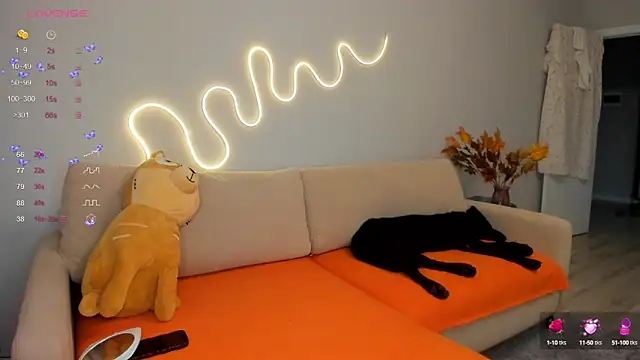 dinky  emily online show from 09/09/25, 02:38