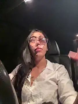 Snapshot of lex-llexiiii27 chatting on 12/18/25, 11:22 lex-llexiiii27 online show from 12/18/25, 11:22