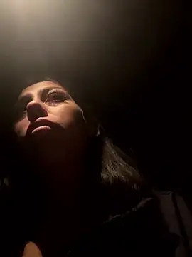 Snapshot of lex-llexiiii27 chatting on 01/11/26, 01:21 lex-llexiiii27 online show from 01/11/26, 01:21