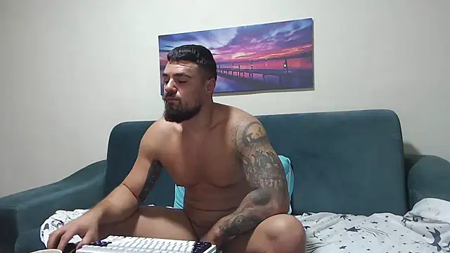 Snapshot of Tiberius_hunk chatting on 09/27/25, 07:13 Tiberius hunk online show from 09/27/25, 07:13