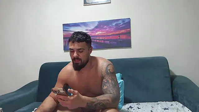 Snapshot of Tiberius_hunk chatting on 09/30/25, 01:49 Tiberius hunk online show from 09/30/25, 01:49