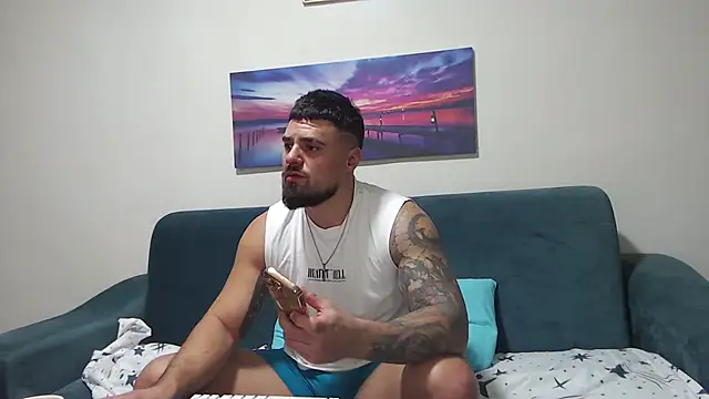 Snapshot of Tiberius_hunk chatting on 10/01/25, 04:02 Tiberius hunk online show from 10/01/25, 04:02