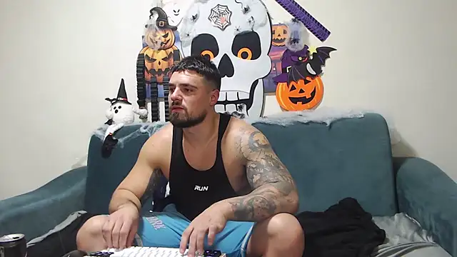 Snapshot of Tiberius_hunk chatting on 11/02/25, 08:00 Tiberius hunk online show from 11/02/25, 08:00