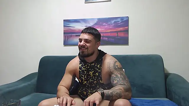 Snapshot of Tiberius_hunk chatting on 11/17/25, 05:19 Tiberius hunk online show from 11/17/25, 05:19