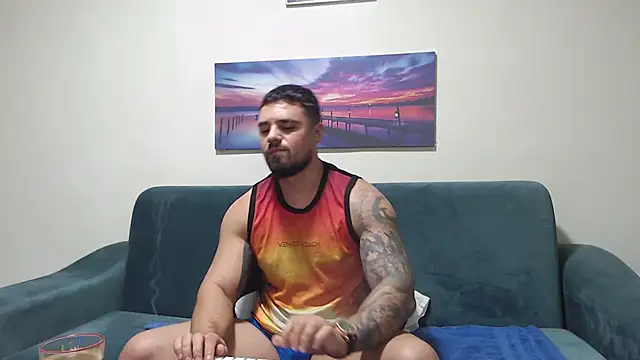 Snapshot of Tiberius_hunk chatting on 11/20/25, 04:56 Tiberius hunk online show from 11/20/25, 04:56