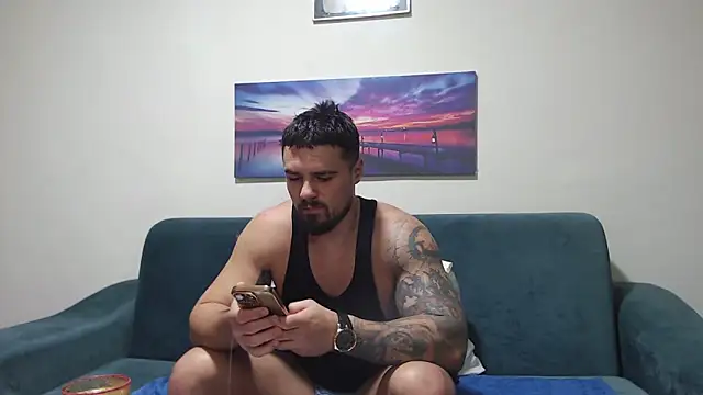 Snapshot of Tiberius_hunk chatting on 11/22/25, 05:50 Tiberius hunk online show from 11/22/25, 05:50