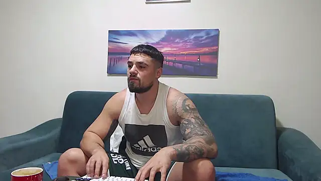 Snapshot of Tiberius_hunk chatting on 11/28/25, 07:33 Tiberius hunk online show from 11/28/25, 07:33