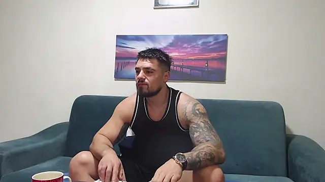 Snapshot of Tiberius_hunk chatting on 11/29/25, 07:55 Tiberius hunk online show from 11/29/25, 07:55