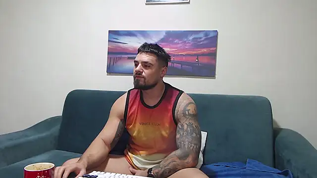 Snapshot of Tiberius_hunk chatting on 12/02/25, 07:03 Tiberius hunk online show from 12/02/25, 07:03