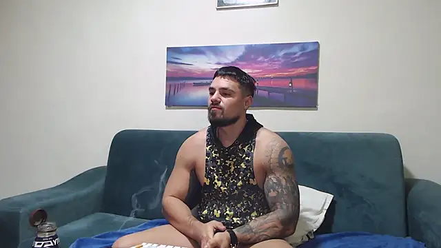 Tiberius hunk online show from 12/15/25, 06:06