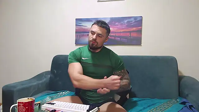 Tiberius hunk online show from 01/13/26, 05:18