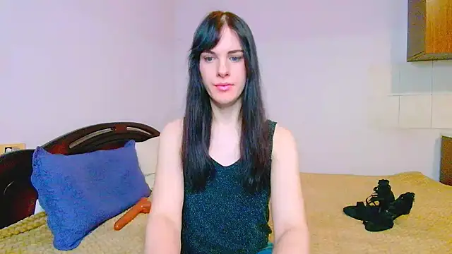 Nicole Redfields online show from 09/23/25, 05:21