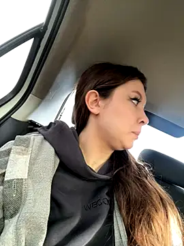 Snapshot of HannaJohnson chatting on 09/26/25, 05:44 HannaJohnson online show from 09/26/25, 05:44