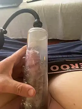 Snapshot of pussyslay342 chatting on 10/04/25, 04:21 pussyslay342 online show from 10/04/25, 04:21