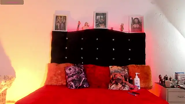 Snapshot of young_jung chatting on 09/16/25, 03:07 young jung online show from 09/16/25, 03:07