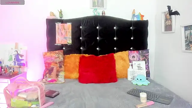 Snapshot of young_jung chatting on 11/26/25, 09:16 young jung online show from 11/26/25, 09:16