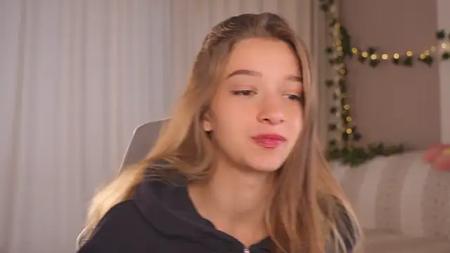 UdelaHathorne online show from 09/26/25, 03:16