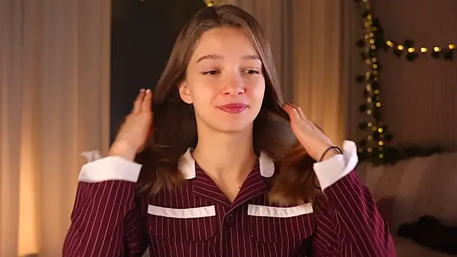 UdelaHathorne online show from 10/10/25, 03:44