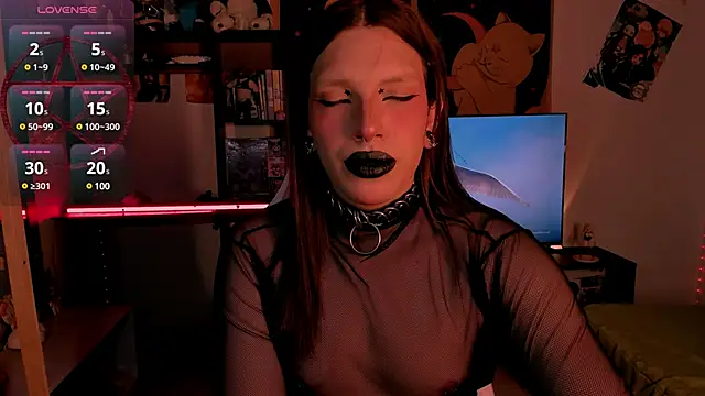 Snapshot of Loona_s chatting on 03/02/25, 07:12 Loona s online show from 03/02/25, 07:12